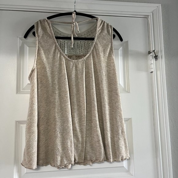 🌼 Wild Moss women's crochet studded yoke flowy tank top 🌼 - Picture 3 of 3